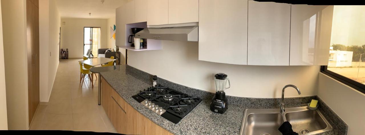 Yellowsub Apartments Cancun Dış mekan fotoğraf