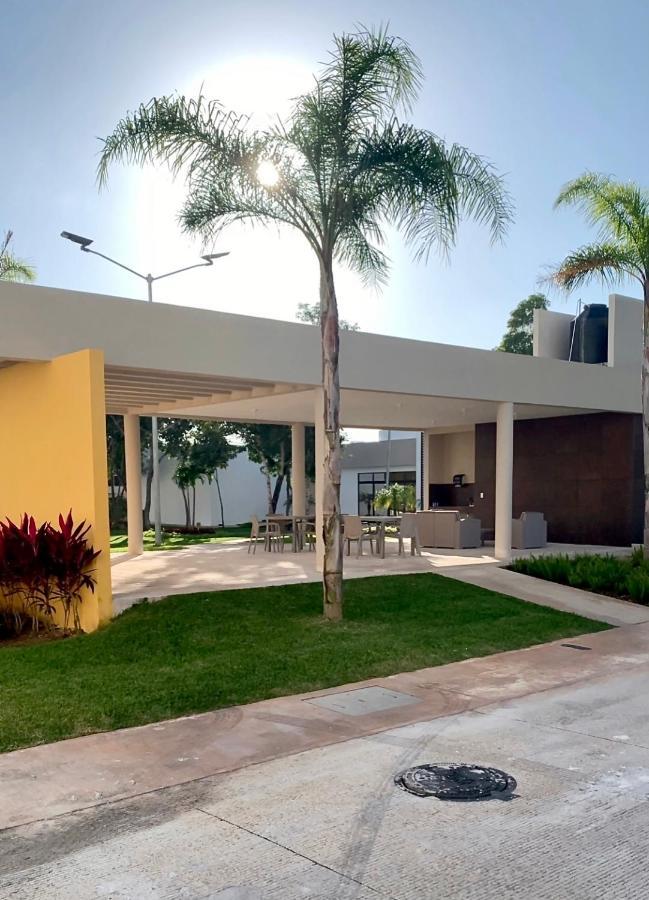 Yellowsub Apartments Cancun Dış mekan fotoğraf