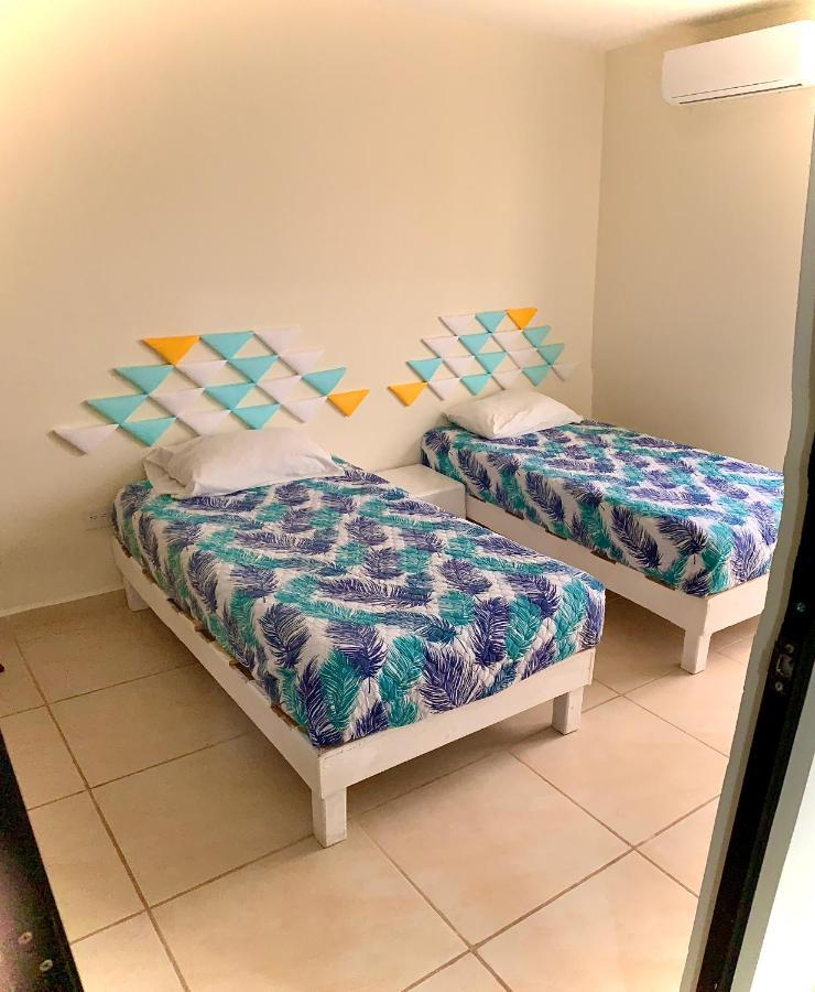Yellowsub Apartments Cancun Dış mekan fotoğraf